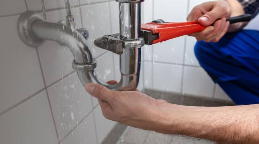 Expert burst pipe repair services in Sharpsburg, KY